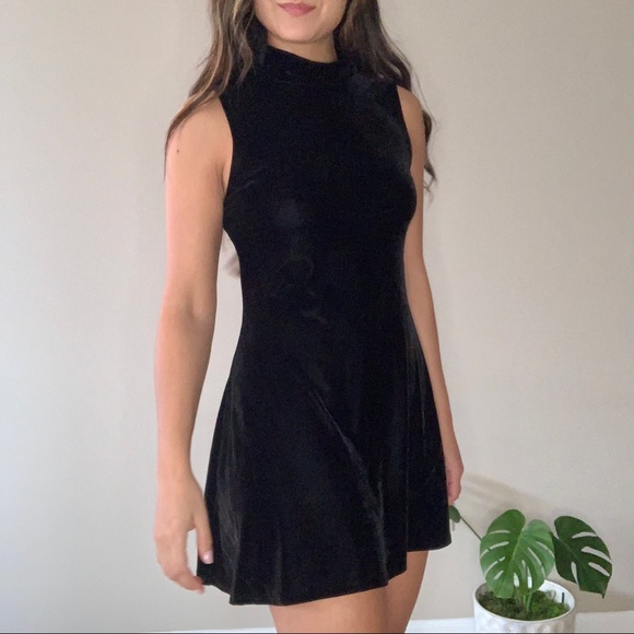 Velvet mock turtle neck dress - Picture 4 of 5